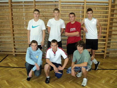 FARMEREK (9D; 9C)
